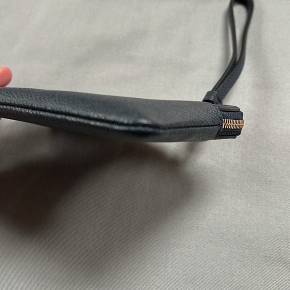 💙 COACH Navy Blue Leather Wristlet 💙 - Picture 5 of 7